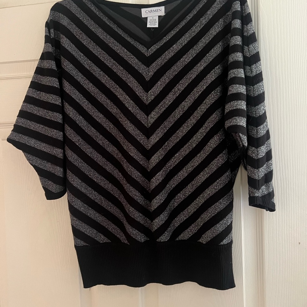 Carmen Marc Valvo Black and Gray Chevron V-Neck Sweater